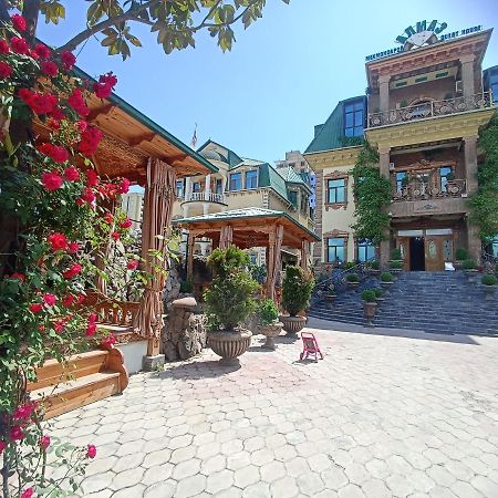 Almos Hotel Dushanbe Luaran gambar