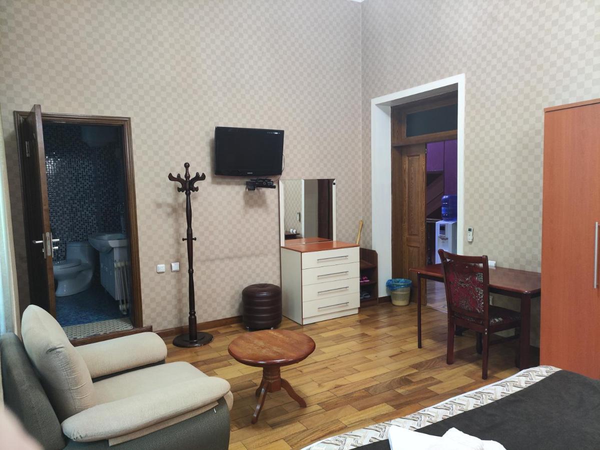 Almos Hotel Dushanbe Luaran gambar